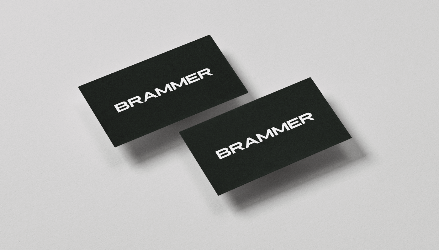 Мокап логотипу Brammer на чорних візитних картках - дизайн для оборонної сфери Україна, унікальний логотип для defence